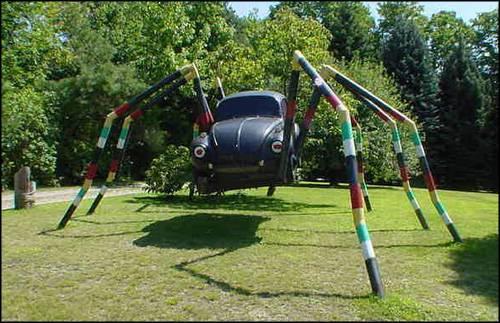 masina lui spiderman !! :D